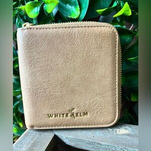 👜 White Elm Starla wallet Almond with Turquoise lining *Beautiful* 👜